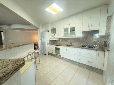 Apartamento com 3 Quartos à venda, 120m² no Centro, Balneário Camboriú