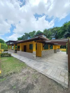 Casa com 3 Quartos para alugar, 256m² no , Paudalho