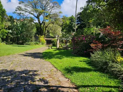 Casa com 4 Quartos para alugar, 800m² no Castelanea, Petrópolis
