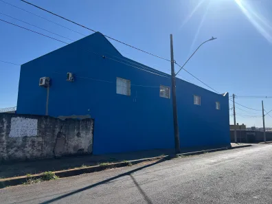 Galpão / Depósito / Armazém com 1 Quarto à venda, 360m² no Parque das Gameleiras, Uberaba