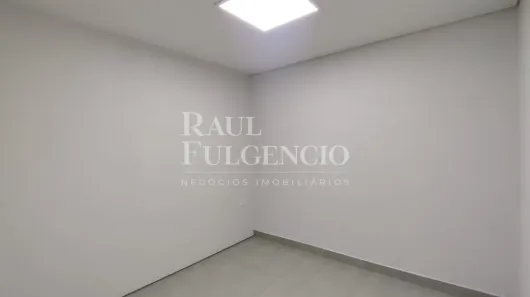 Loja / Salão / Ponto Comercial para alugar, 49m² no Parque Jamaica, Londrina