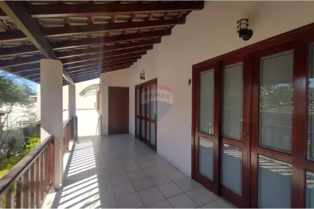 Casa de Condomínio com 3 Quartos para alugar, 270m² no Villaggio Capríccio, Louveira