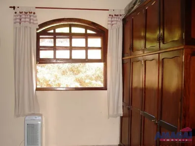 Fazenda / Sítio / Chácara com 3 Quartos à venda, 190m² no , Igaratá