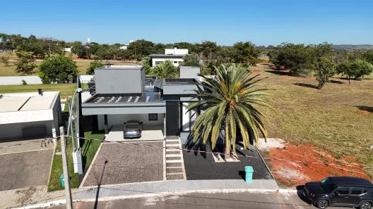 Casa de Condomínio com 4 Quartos à venda, 350m² no , Hidrolândia
