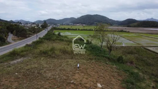 Galpão / Depósito / Armazém com 1 Quarto à venda, 1745m² no , Massaranduba