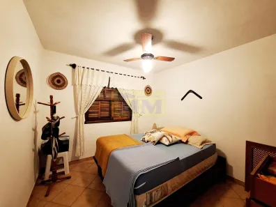 Fazenda / Sítio / Chácara com 3 Quartos à venda, 200m² no Jardim Paulista, Campina Grande do Sul