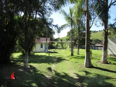 Fazenda / Sítio / Chácara com 7 Quartos à venda, 210200m² no Maraporã, Cachoeiras de Macacu