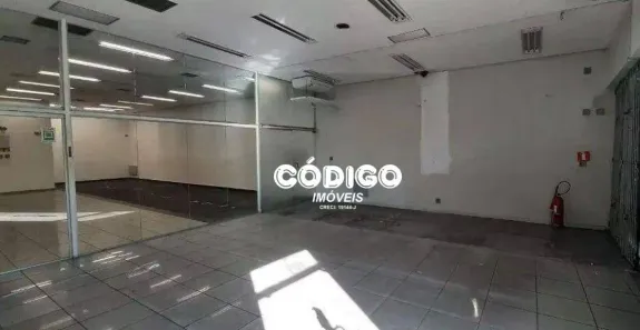 Prédio Inteiro para alugar, 1196m² no Parada Inglesa, São Paulo