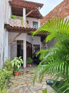 Casa com 4 Quartos à venda, 301m² no São José, Aracaju