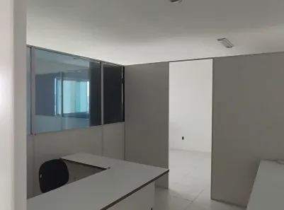 Conjunto Comercial / Sala para alugar, 55m² no Recreio Ipitanga, Lauro de Freitas