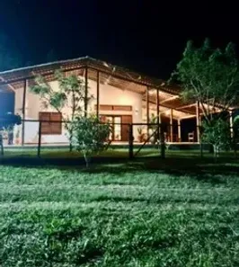 Fazenda / Sítio / Chácara com 3 Quartos à venda, 140m² no , Nossa Senhora das Dores