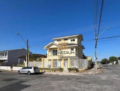 Sobrado com 3 Quartos à venda, 270m² no Centro, Campo Largo