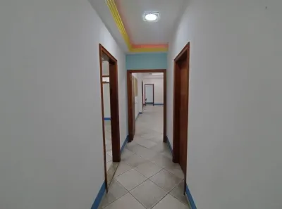 Galpão / Depósito / Armazém com 1 Quarto para alugar, 750m² no Centro, Nilópolis