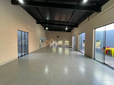 Loja / Salão / Ponto Comercial para alugar, 200m² no Jardim Santana, Cravinhos