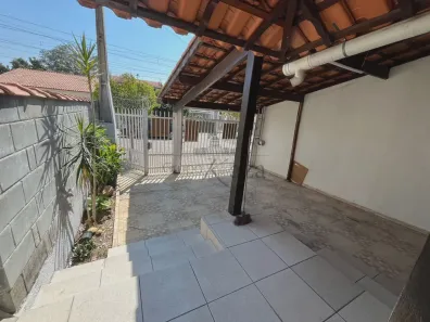 Casa com 2 Quartos para venda ou aluguel, 109m² no Jardim Flórida, Jacareí