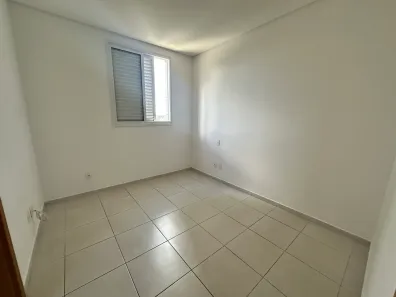 Apartamento com 3 Quartos para alugar, 155m² no Vila Edmundo, Taubaté