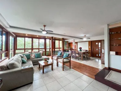 Casa de Condomínio com 5 Quartos para alugar, 401m² no Vila Progresso, Niterói