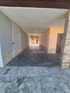 Casa com 4 Quartos para alugar, 261m² no Piratininga, Niterói