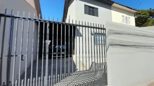 Casa com 2 Quartos para alugar, 75m² no Ouro Verde, Londrina