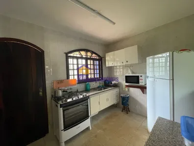 Fazenda / Sítio / Chácara com 4 Quartos para alugar, 2250m² no Curral, Ibiúna