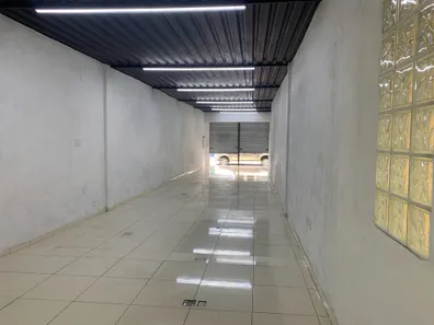 Loja / Salão / Ponto Comercial à venda, 100m² no Campos Elíseos, Resende