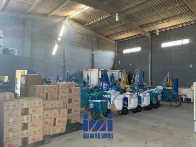 Galpão / Depósito / Armazém à venda, 300m² no , Pontal do Paraná