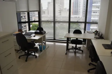 Conjunto Comercial / Sala para alugar, 46m² no Centro, Curitiba