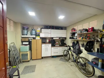 Fazenda / Sítio / Chácara com 3 Quartos à venda, 163m² no Estuário, Santos