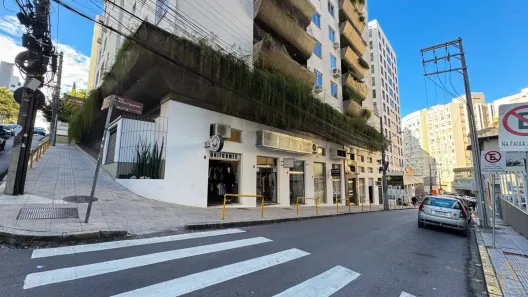 Loja / Salão / Ponto Comercial à venda, 42m² no Centro, Florianópolis