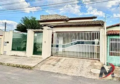 Casa com 4 Quartos à venda, 220m² no Formosinha, Formosa