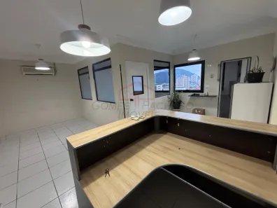 Conjunto Comercial / Sala para venda ou aluguel, 109m² no Itararé, São Vicente