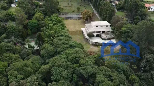 Fazenda / Sítio / Chácara com 5 Quartos à venda, 1700m² no , Mairinque