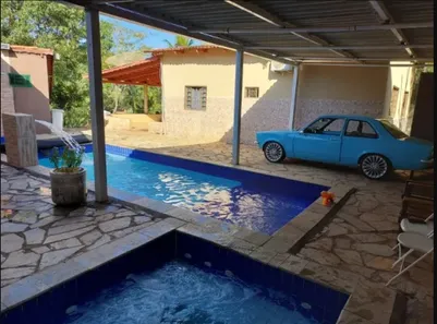 Fazenda / Sítio / Chácara com 3 Quartos à venda, 2000m² no , Nerópolis