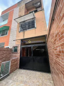 Casa com 2 Quartos à venda, 80m² no Parque Uruguaiana, Duque de Caxias