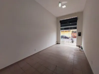 Loja / Salão / Ponto Comercial para alugar, 50m² no Centro, Marília