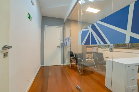 Loja / Salão / Ponto Comercial à venda, 210m² no Centro, Juiz de Fora