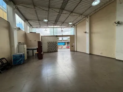 Galpão / Depósito / Armazém para alugar, 150m² no Santo Elias, Mesquita