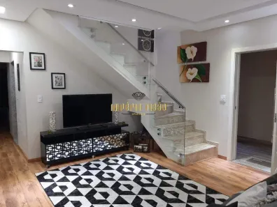 Sobrado com 3 Quartos para alugar, 225m² no Vila Urupês, Suzano