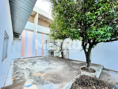 Loja / Salão / Ponto Comercial para alugar, 195m² no Gercino Coelho, Petrolina