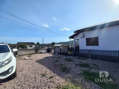Casa com 2 Quartos para venda ou aluguel, 50m² no Vila Visconde, Criciúma