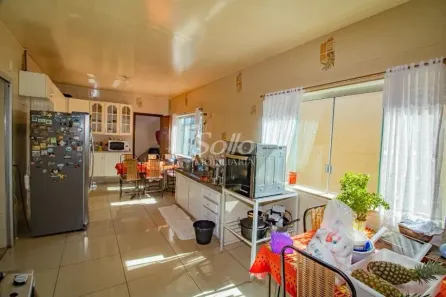 Loja / Salão / Ponto Comercial com 4 Quartos à venda, 340m² no Saraiva, Uberlândia