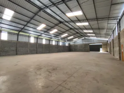Galpão / Depósito / Armazém para alugar, 872m² no Jardim Meudon, Teresópolis