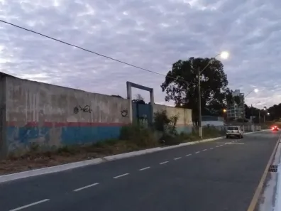 Galpão / Depósito / Armazém para alugar, 300m² no Cancela Preta, Macaé
