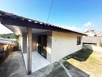 Sobrado com 3 Quartos à venda, 94m² no Núcleo Habitacional Mathias Batista, Campo Largo