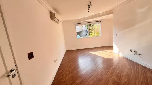Casa de Condomínio com 3 Quartos para venda ou aluguel, 135m² no Granja Viana, Cotia