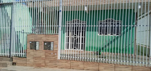 Prédio Inteiro com 12 Quartos à venda, 110m² no Ceilândia Norte, Brasília