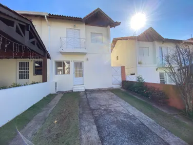 Casa de Condomínio com 3 Quartos para alugar, 120m² no Granja Viana, Cotia