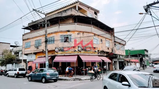 Loja / Salão / Ponto Comercial à venda, 70m² no Coelho, São Gonçalo