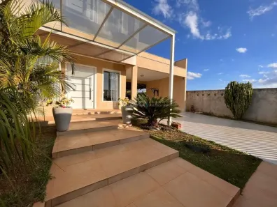 Casa de Condomínio com 4 Quartos à venda, 192m² no Setor Habitacional Tororó, Brasília