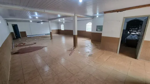Casa Comercial à venda, 243m² no Jardim Itaú I, Itaperuçu